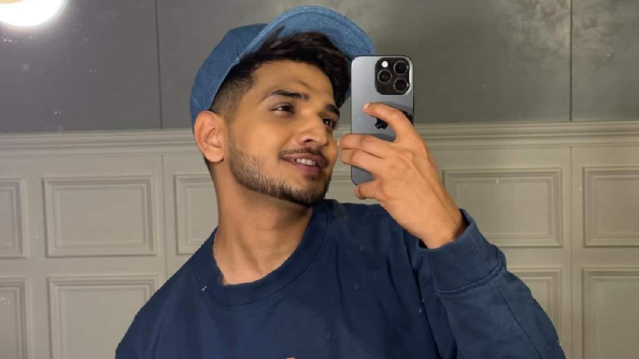 Arrest In 2021, he was arrested for hurting religious sentiments of people and sparking debates of how there should be freedom of expression. Arrest In 2021, he was arrested for hurting religious sentiments of people and sparking debates of how there should be freedom of expression.