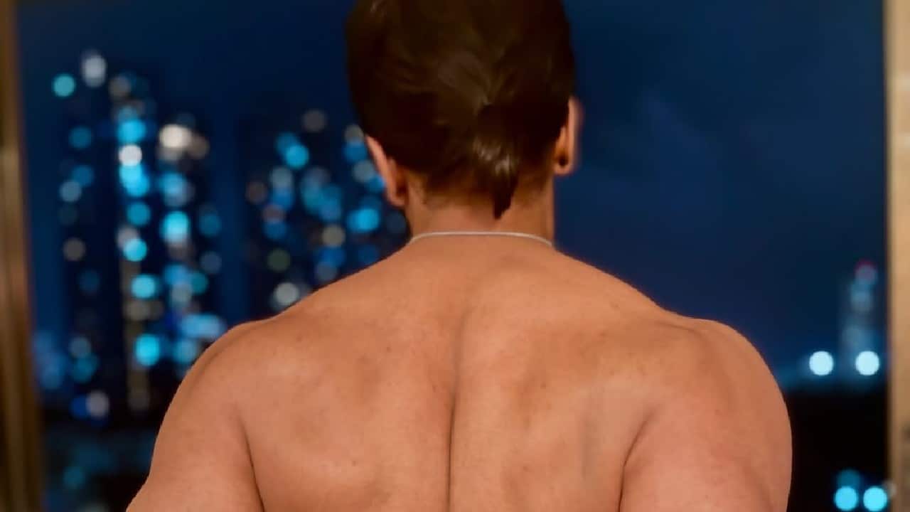 Fitness fanatic and a fashionista Karan flaunts his strong back and it shows how hardworking he is and dedicated towards fitness. Afterall, you need a good body to carry the best outfits. Fitness fanatic and a fashionista Karan flaunts his strong back and it shows how hardworking he is and dedicated towards fitness. Afterall, you need a good body to carry the best outfits.