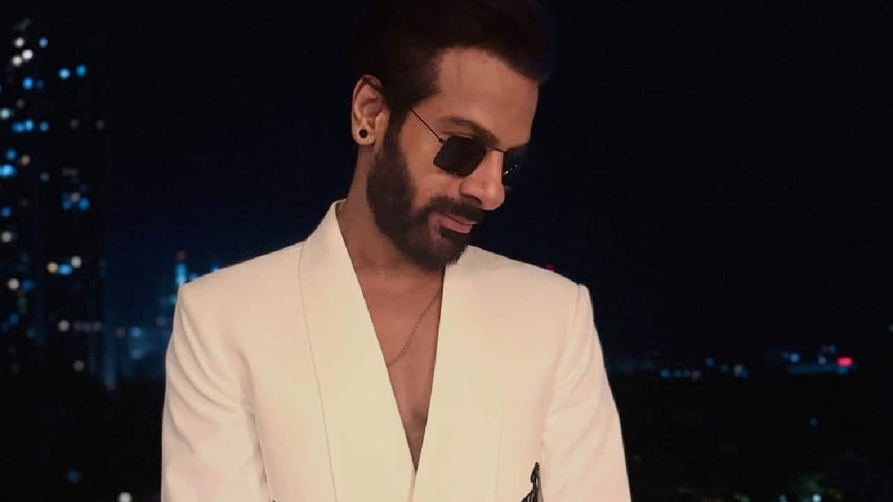 Experimental Karanveer does not shy away from experimenting with unique styles be it in casual or formal wear. Experimental Karanveer does not shy away from experimenting with unique styles be it in casual or formal wear.