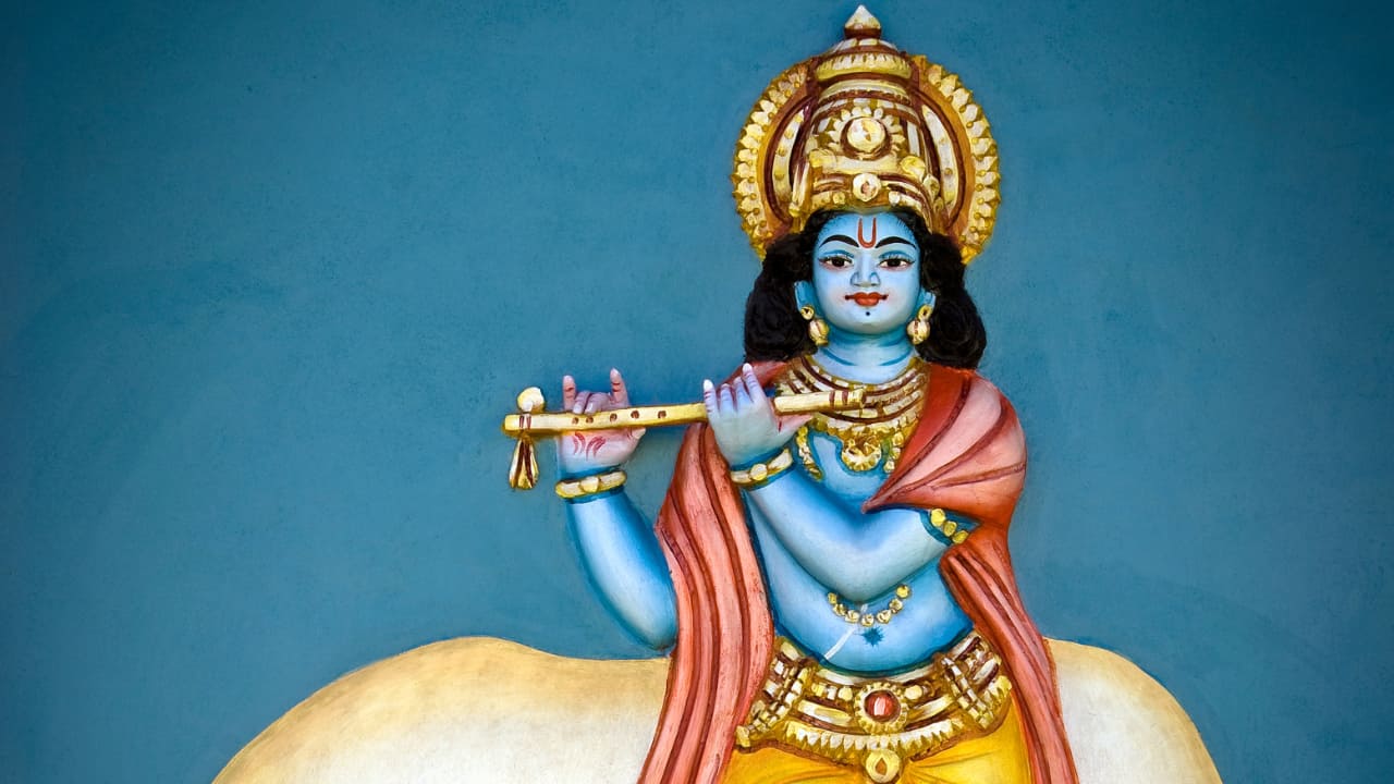 8. Trust Is the Root of Everything: Draupadi trusted Krishna with her life. A good friendship grows from deep, unwavering trust in each other. (image: canva)