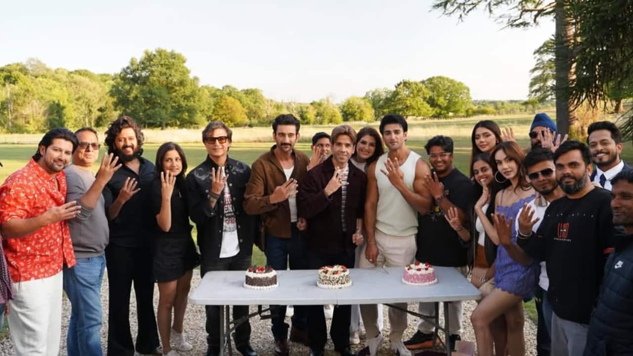 Tusshar Kapoor joins Vivek Oberoi, Riteish Deshmukh, Aftab Shivdasani in Masti 4: The warmest welcome into the franchise