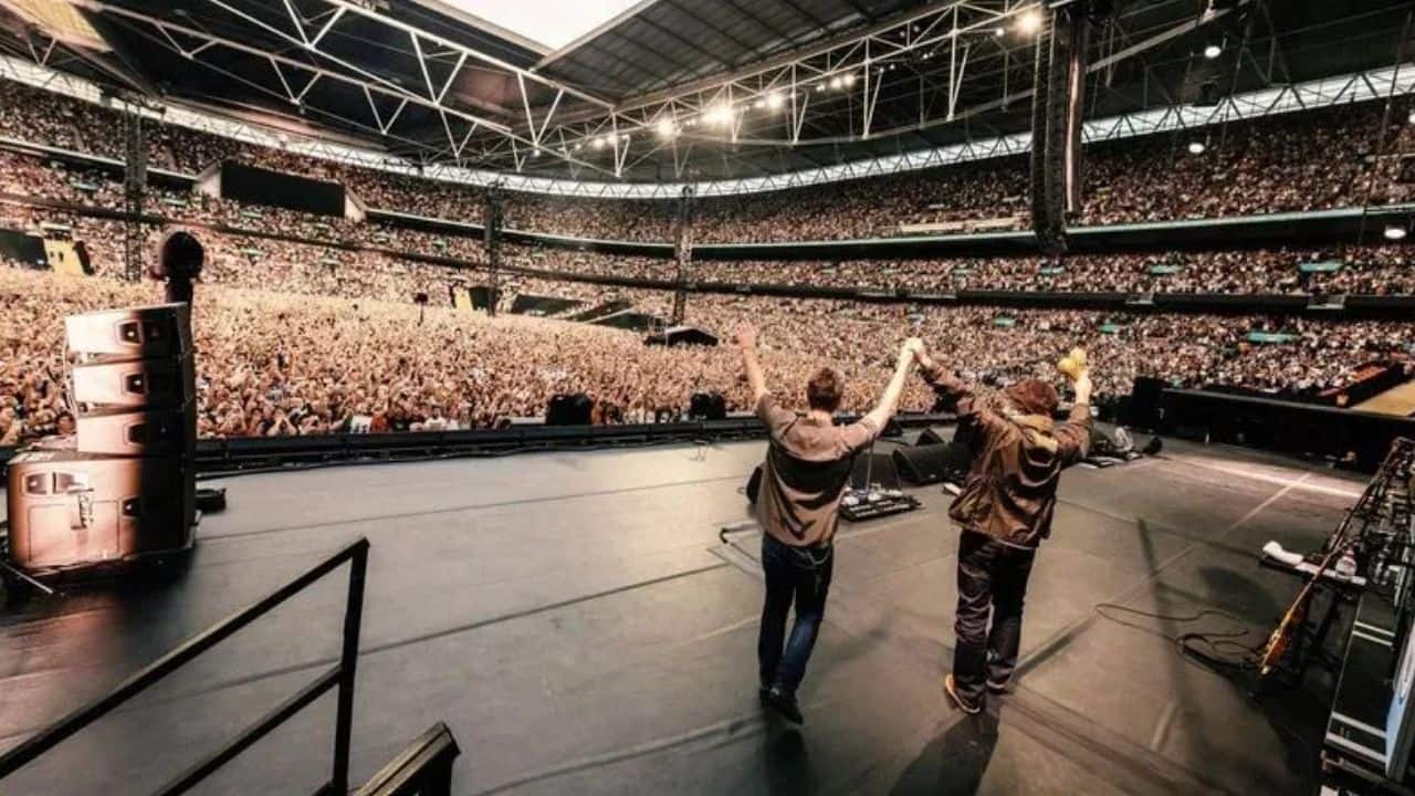 Fan loses life at sold-out Oasis concert in Wembley, investigation underway