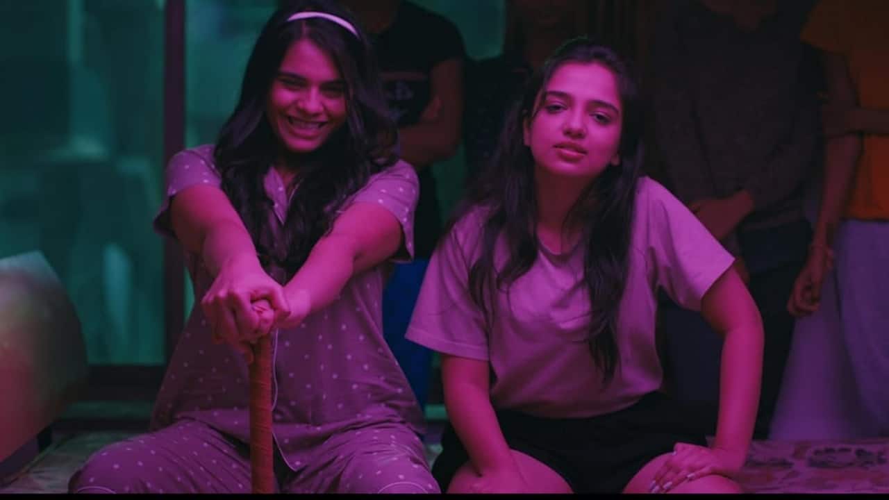 Hostel Daze: In this comedy-drama series, Ahsaas stepped into the role of Akanksha and grabbed attention with her no-nonsense portrayal. She seamlessly blended humour with emotional depth and delivered a performance to remember.
