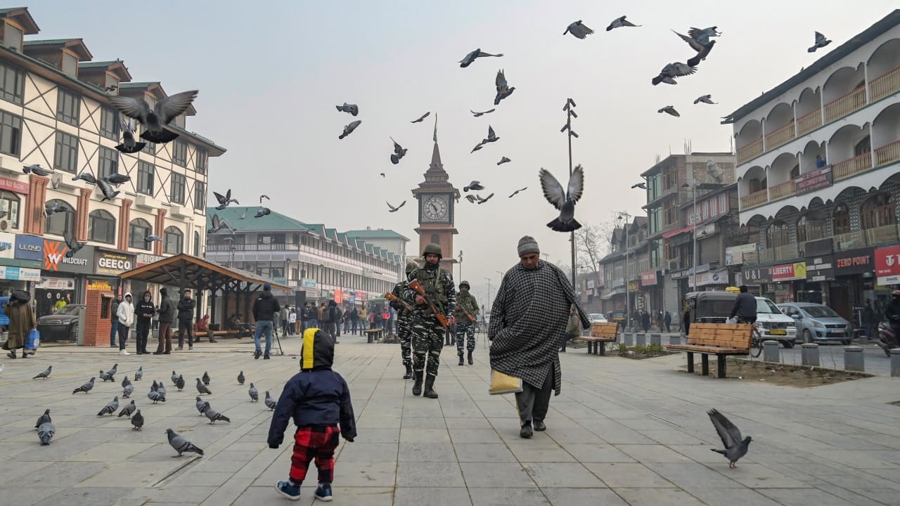 Will welcome any help from US or any country to resolve Kashmir issue: Pakistan foreign office