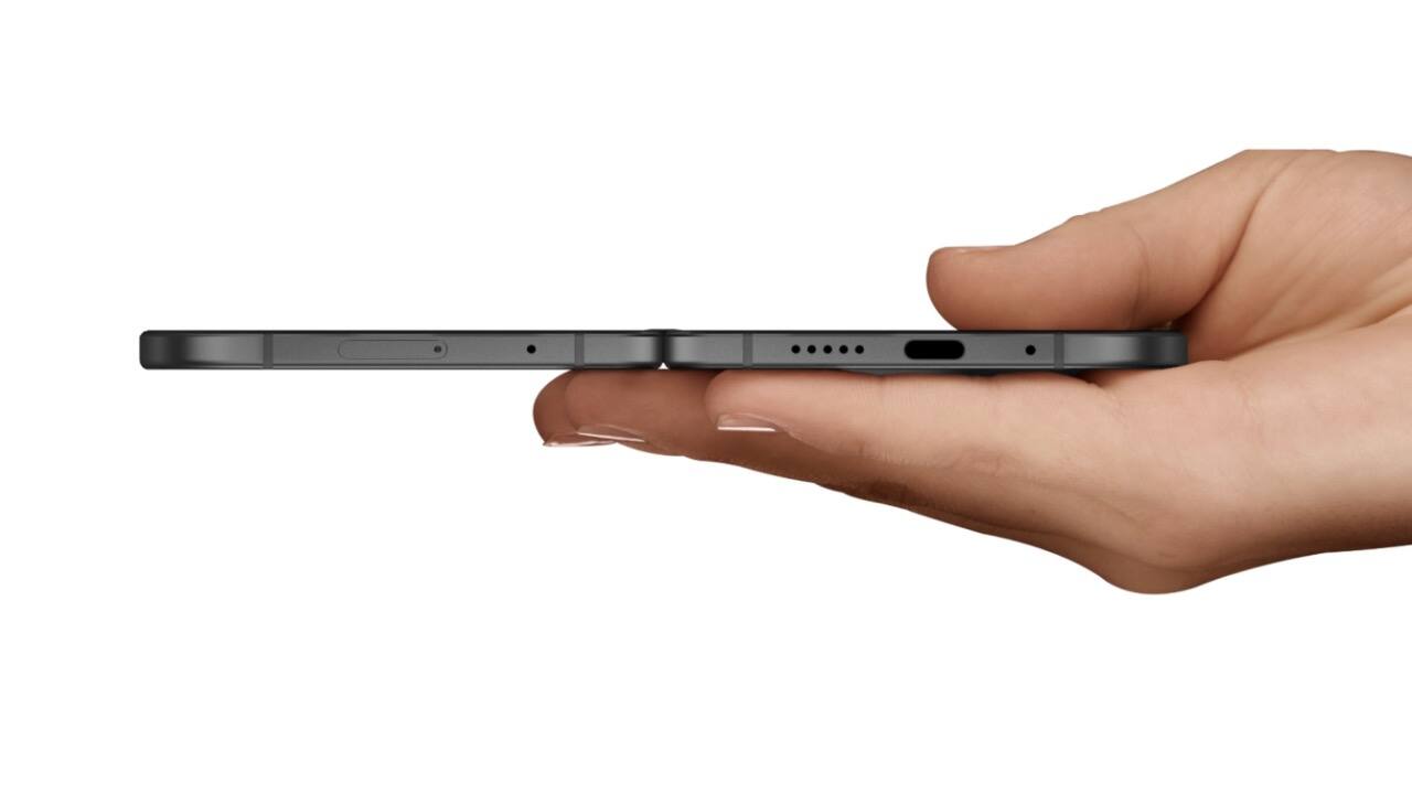 Design Upgrades &amp; IP68 Protection The Pixel 10 Pro Fold will sport a sleeker design with slimmer bezels, a flat satin metal frame, and Gorilla Glass Victus protection. It’s expected to be the first foldable with an IP68 rating, marking a major durability milestone. New Moonstone and Jade colour options are also on the cards.