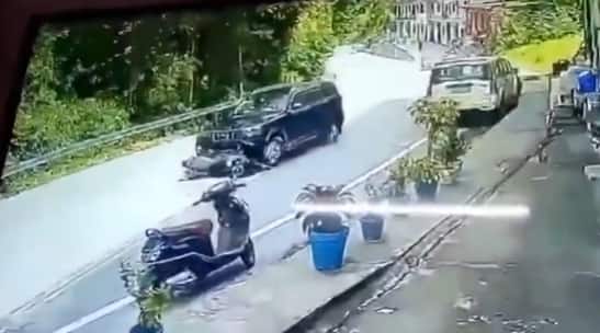 2 injured after drunk medical officer rams SUV into bike in Uttarakhand; suspended | Video