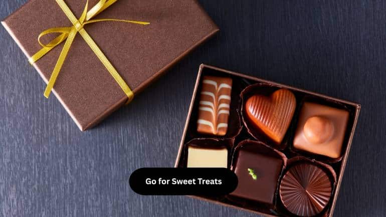 Top Raksha Bandhan Gift Ideas for Sister (Image: Canva)