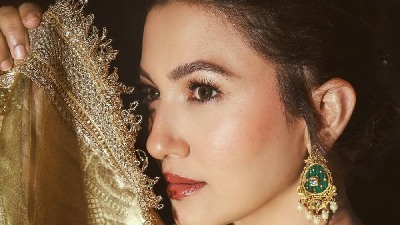 While breastfeeding She had a proper diet of carbohydrates, proteins and fats during the time of her breastfeeding. To support her baby's needs in the early months she made sure she consumed everything in proper portion. While breastfeeding She had a proper diet of carbohydrates, proteins and fats during the time of her breastfeeding. To support her baby's needs in the early months she made sure she consumed everything in proper portion.