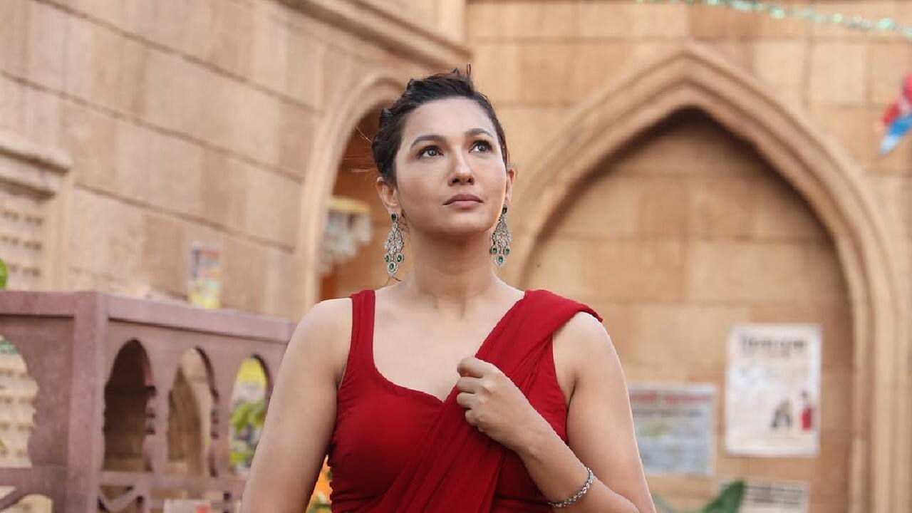 Portion control Consumption of more meals in small portions which helped her digestion. Gauahar did a portion control by opting for meals in limited quantity at regular intervals. Portion control Consumption of more meals in small portions which helped her digestion. Gauahar did a portion control by opting for meals in limited quantity at regular intervals.