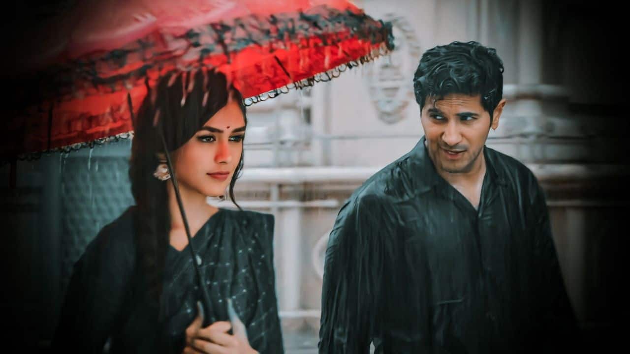 3 years of 'Sita Ramam': Mrunal Thakur thanks fans for keeping Sita alive