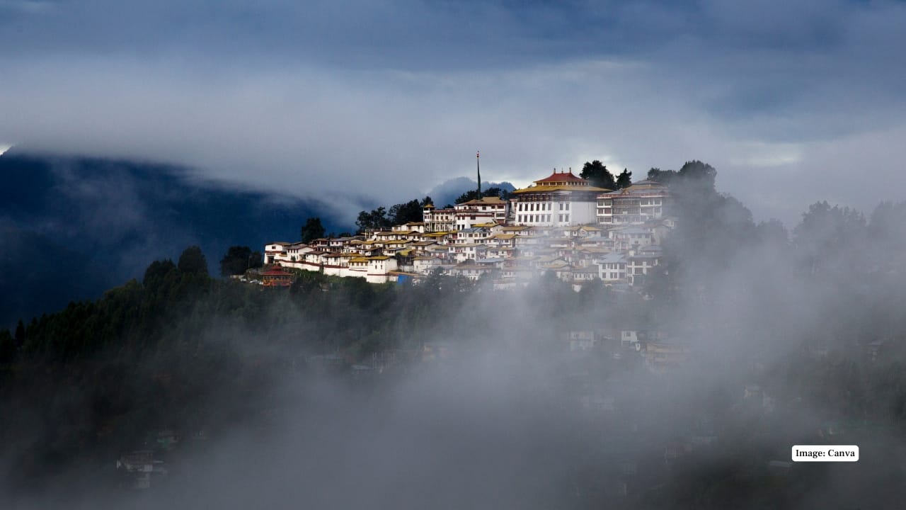 8. Tawang, Arunachal Pradesh High in the Eastern Himalayas, Tawang turns into a mysterious realm of clouds and colors in August. The monasteries seem to float in mist, while lakes and valleys shimmer with fresh rainfall. It's remote and spiritual—ideal for those seeking both solitude and dramatic landscapes. (Image: Canva)