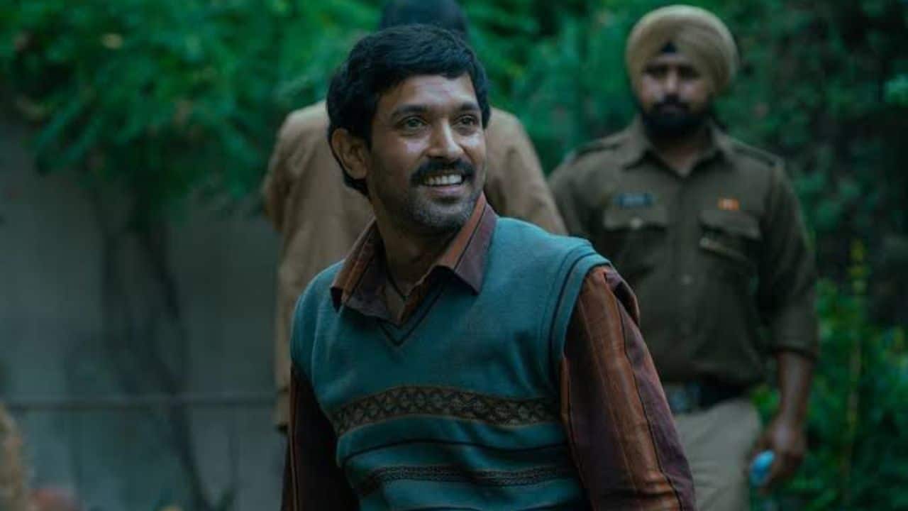 Vikrant Massey for Sector 36 Vikrant Massey, the National Award winner for 12th Fail, stunned audiences once again with his intense and unpredictable role as Prem in Sector 36. His chilling portrayal of a dark, antagonistic character was both gripping and shocking, proving yet another award-worthy performance.