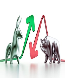 Sensex Today | Stock Market LIVE Updates: GIFT Nifty hints at flat opening; Wall Street slips, Asian markets gain