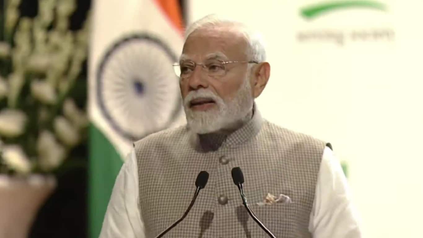 Modi Stands Firm on Farmers Amid US Tariff Crisis