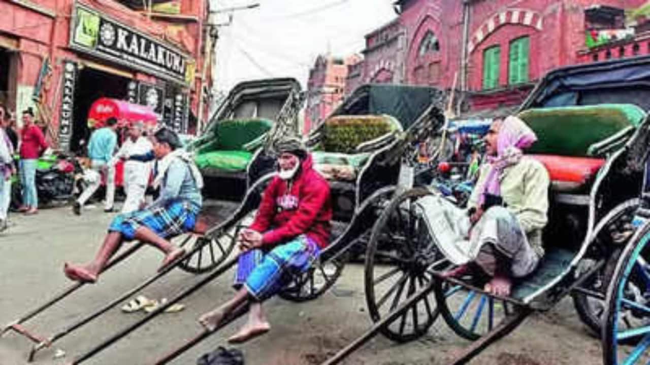 The last rickshaw pullers of Maharashtra hill town | In pics The last rickshaw pullers of Maharashtra hill town | In pics