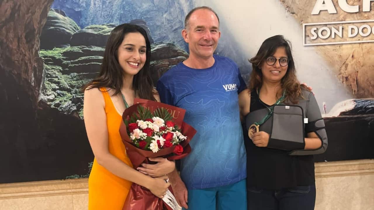 Sadia was honoured with a medal and certificate for her courage and groundbreaking contribution. Sadia was honoured with a medal and certificate for her courage and groundbreaking contribution.