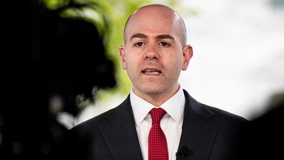 Trump pick Stephen Miran lone dissenter in Fed’s 11–1 rate cut vote