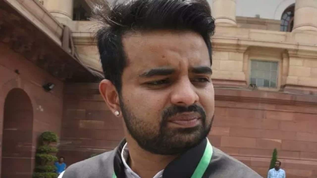 Saree Evidence Leads to Conviction of Former MP