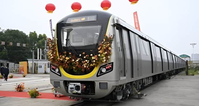 Bengaluru Metro Yellow Line: First day commuters hail 19 km ride in 32 mins as 'absolute delight'