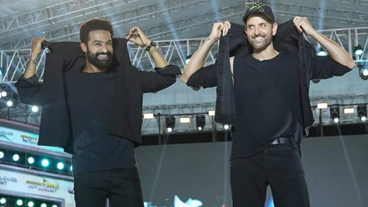 War 2 pre-release event: Jr NTR and Hrithik Roshan’s double-collar moment wins fans over
