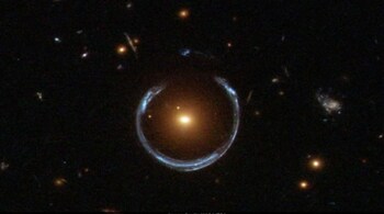 Scientists Spot Monster Black Hole in Distant Galaxy (Image: NASA)