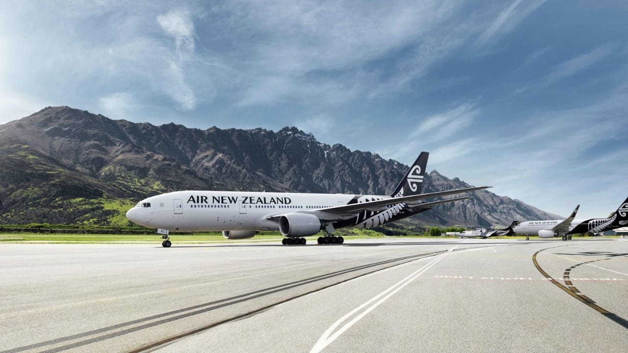 2. Queenstown Airport, New Zealand Surrounded by the Southern Alps and pristine lakes, Queenstown’s runway is nothing short of dramatic. The towering mountains and deep blue waters make every landing a postcard-perfect moment. (Image: New Zealand)