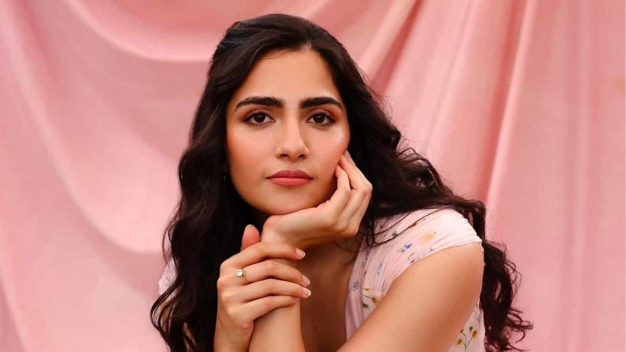 Actor Rukmini Vasanth alleges impersonation, warns fans against fake messages