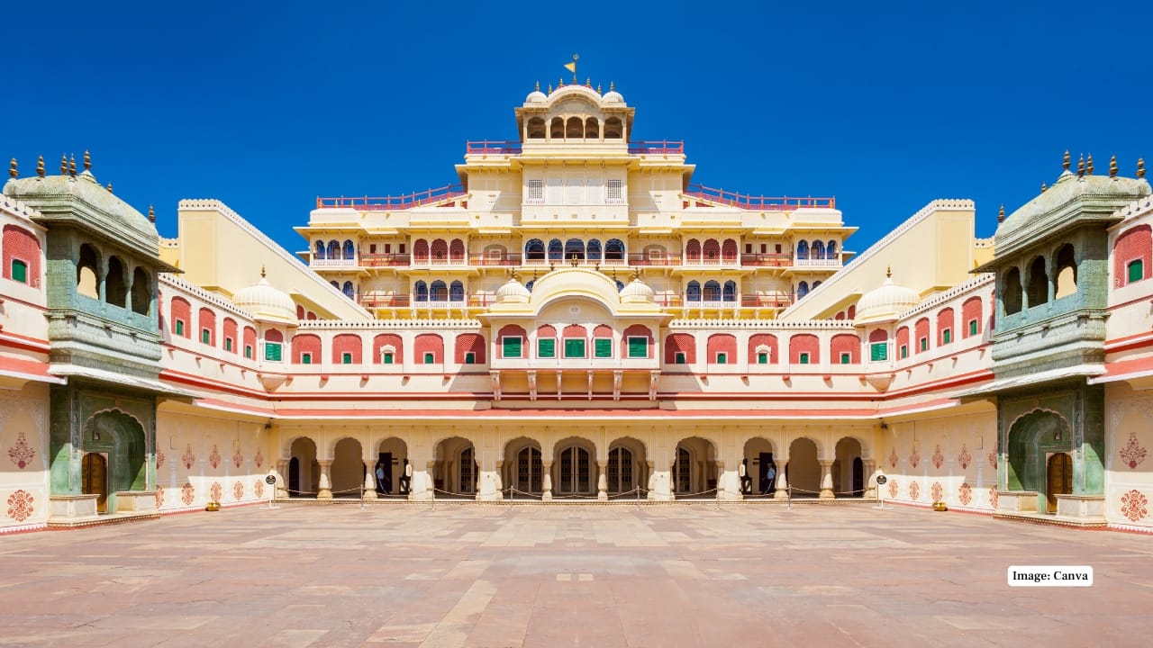 6. City Palace, Jaipur A royal residence with a blend of Rajput, Mughal, and European architecture, featuring courtyards, museums, and the famous Peacock Gate. (Image: Canva)