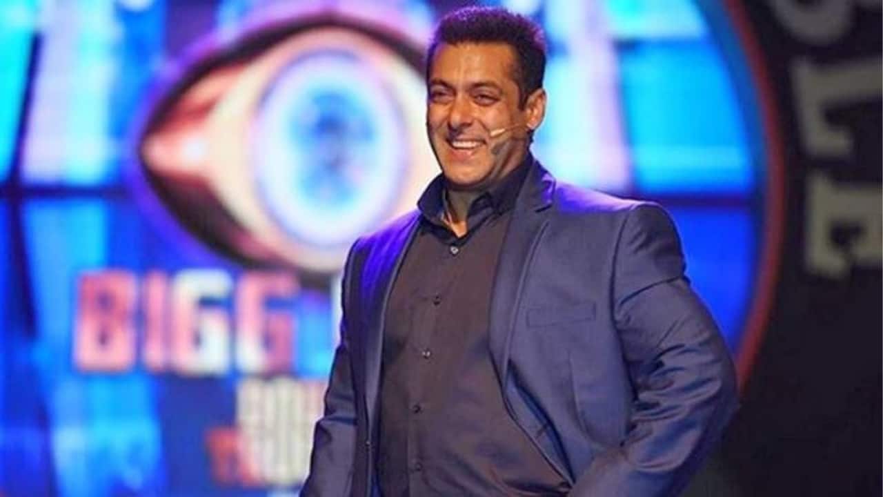 Bigg Boss 12 – Rs 14 Crore Per Episode  By the next season, India Today reported his paycheck had jumped to Rs 14 crore per episode. Salman’s unmatched screen presence continued to be one of the biggest draws of the show.