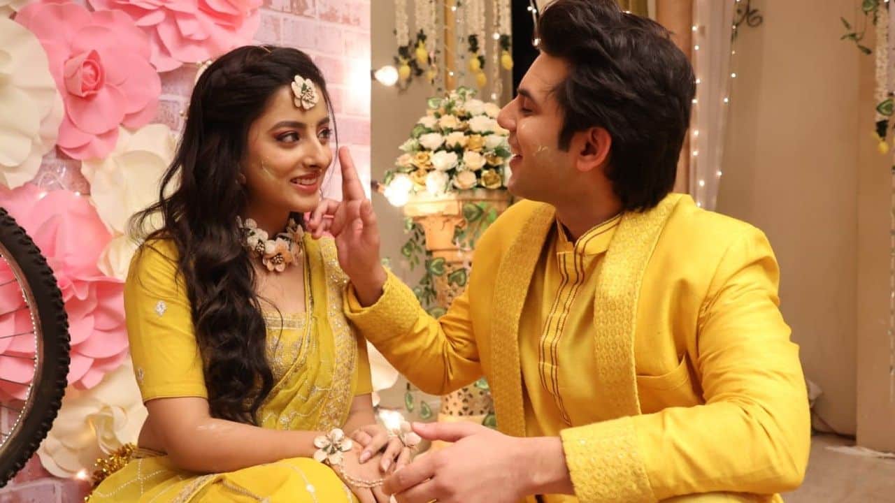 Haldi function of Prathna Vasundhara has told Khyati that Parag is not strong like before and that he will realise his mistake if letting Ansh and Prathna get married only after she returns home after 3 months of their marriage not working out. They are at the Haldi function but it does not seem like they have their best intentions.