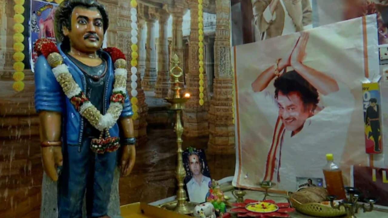 Mass Pilgrimages Some groups walk or ride their bikes for hundreds of kilometers to temples to pray for the movie's success. Mass Pilgrimages Some groups walk or ride their bikes for hundreds of kilometers to temples to pray for the movie's success.