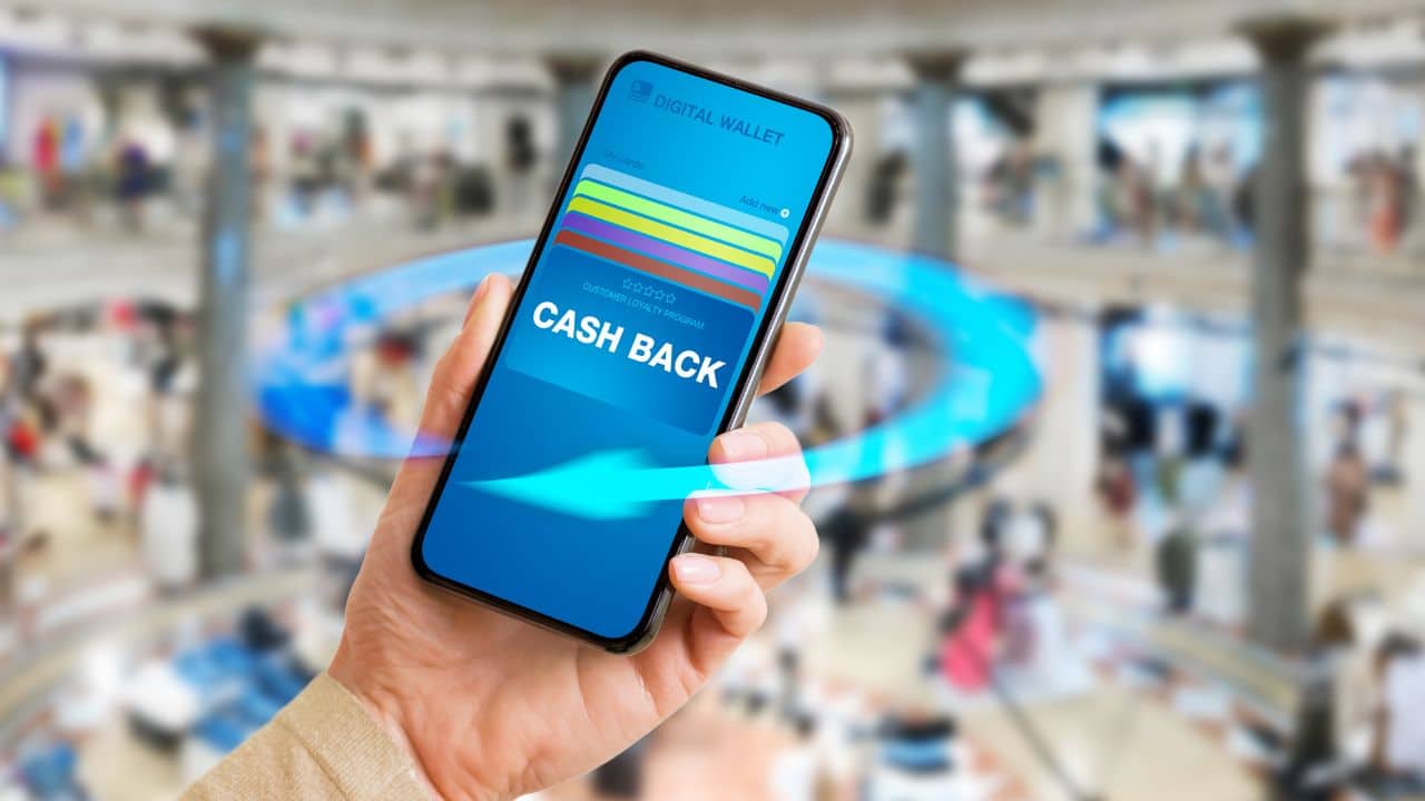 Earning rewards and cashback