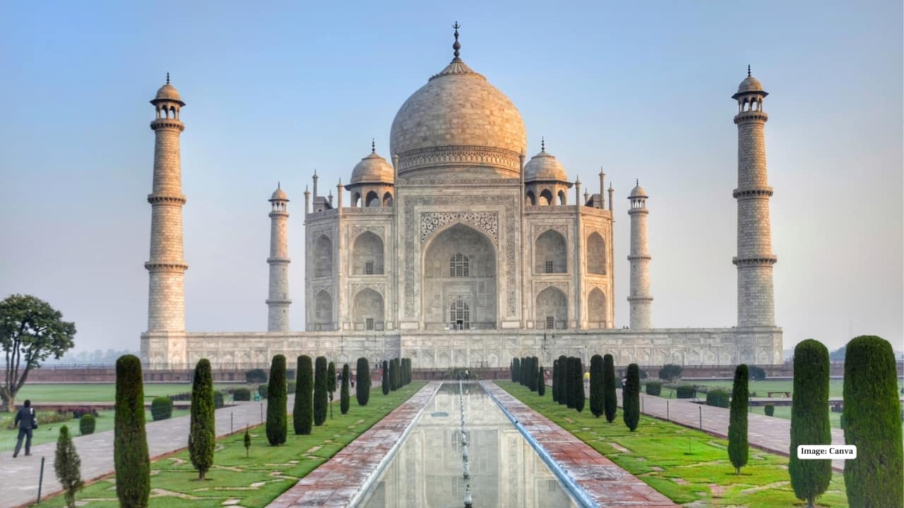 Taj Mahal, Agra (Image: Canva)