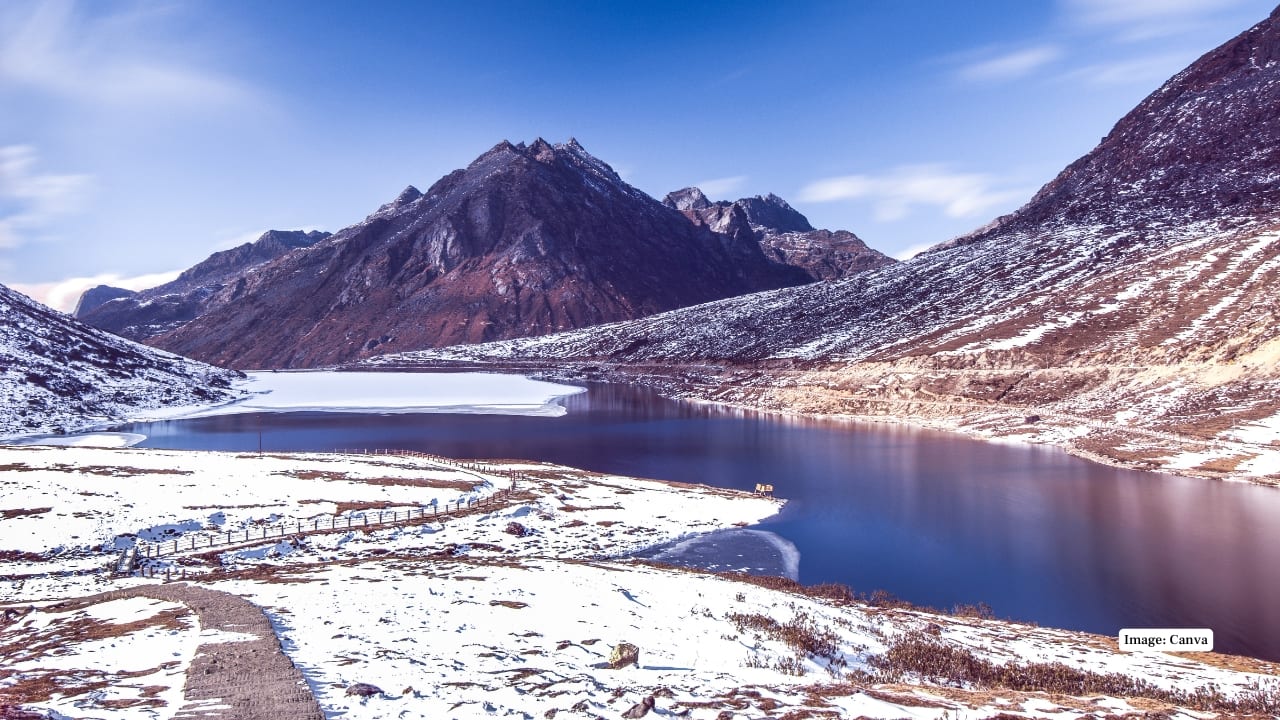 Sela Pass Nestled in Arunachal Pradesh, Sela Pass is surrounded by snowfields and crystal lakes. Connecting Tawang to the rest of the state, this road offers views so beautiful, they’ll stay etched in your memory forever. (Image: Canva)
