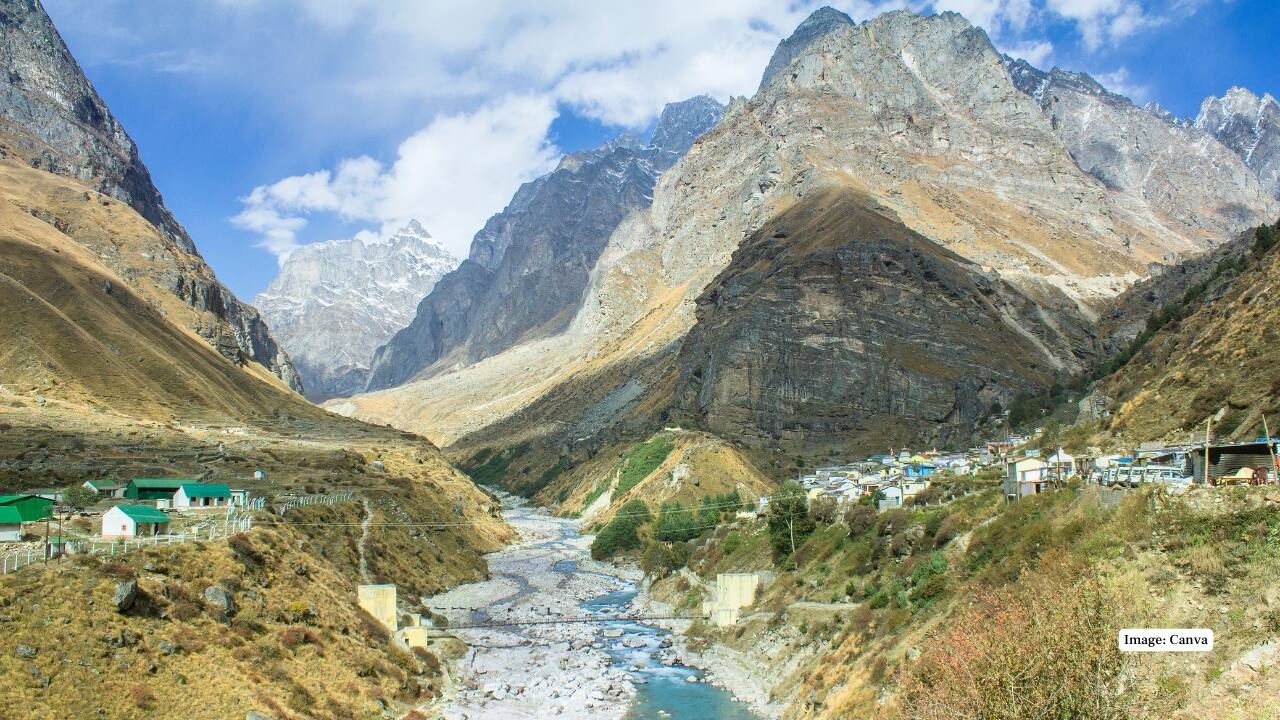 Mana Pass At the edge of Uttarakhand, Mana Pass is one of the highest motorable passes in the world. Offering sweeping views of untouched Himalayan ranges, it’s a thrilling yet serene experience for those who dare. (Image: Canva)
