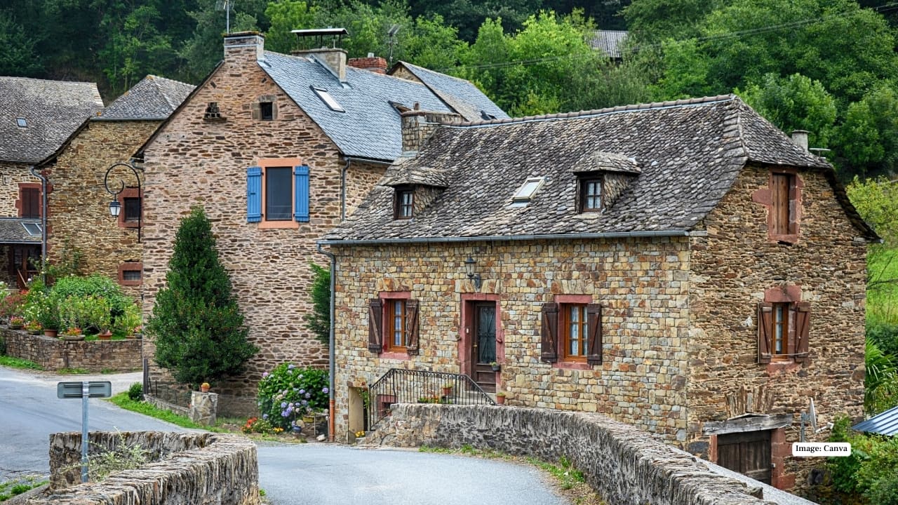 In 2025, French audiences once again revealed their favourites, selecting ten exceptional villages that perfectly balance historic architecture, scenic landscapes, and cultural richness. Each village tells its own story—whether through grand abbeys, hidden alleyways, or centuries-old marketplaces—offering travelers an authentic taste of France’s rural beauty and traditions. These villages are not just picturesque destinations; they are living testaments to France’s history, artistry, and enduring charm. Here are the 10 prettiest villages in France for 2025, as voted by the French people themselves: (Image: Canva)