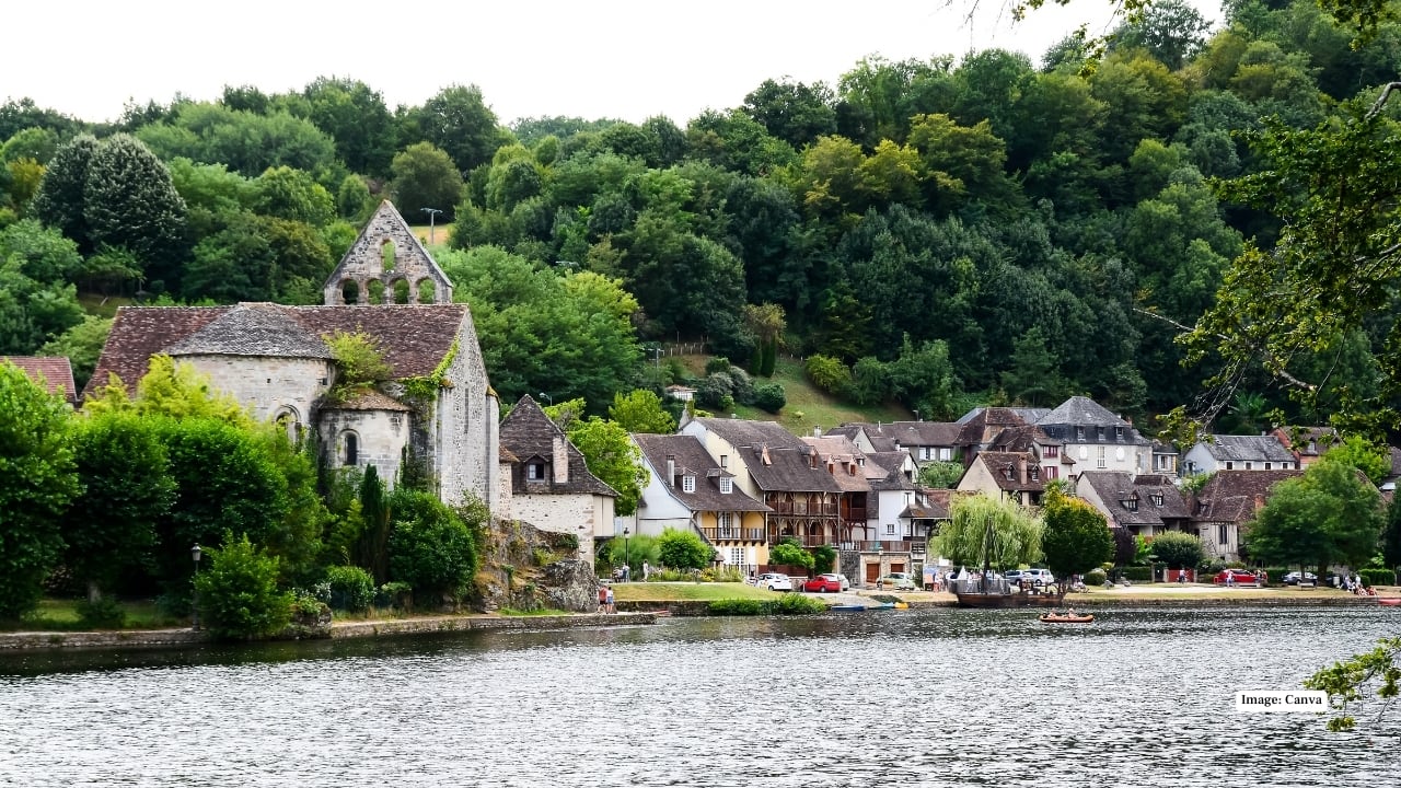 10 Must-visit Prettiest Villages In France Voted As The Nation’s Favourite