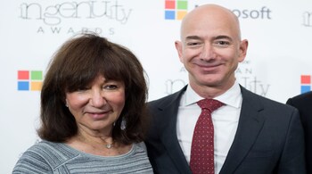Jackie and Jeff Bezos in 2016. Photographer: Molly Riley/AFP/Getty Images