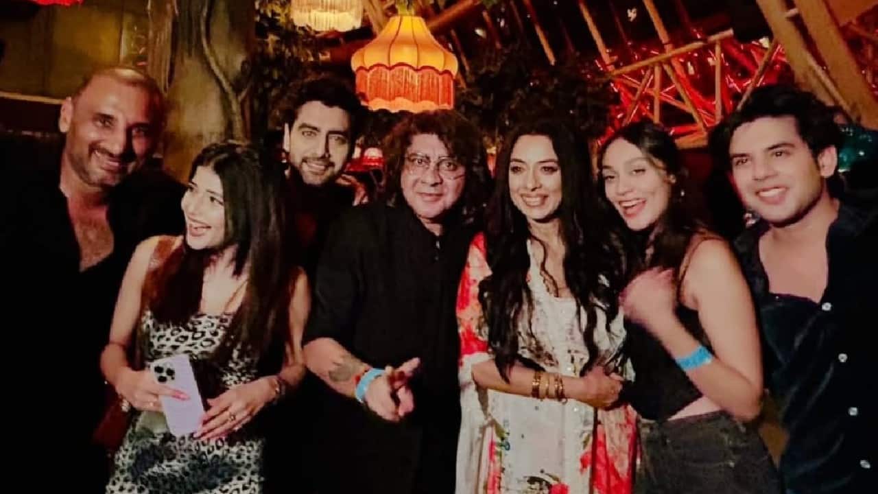 Guest list The guest list was nothing short of glamorous, with television’s most loved faces making their way to join in the festivities. Among those spotted were Rupali Ganguly, Producer Rajan Shahi with Daughter Ishika Shahi, Shivam Khajuria, Spreha Chatterjee, Millioni Kapadia, Mazher Sayyed, Manish Naggdev Alka Kaushal, Alpana Buch, Samriddhi Shukla, Kanwar Dhillon, Neha Hasora, Khushi Dubey, Ishita Dixit, Sheersha Tiwari, Varun Kasturia, Manish Goel, Bhavika, and Baseer Ali.