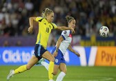 Manchester United signs Fridolina Rolfo after her 4-year stint at Barcelona