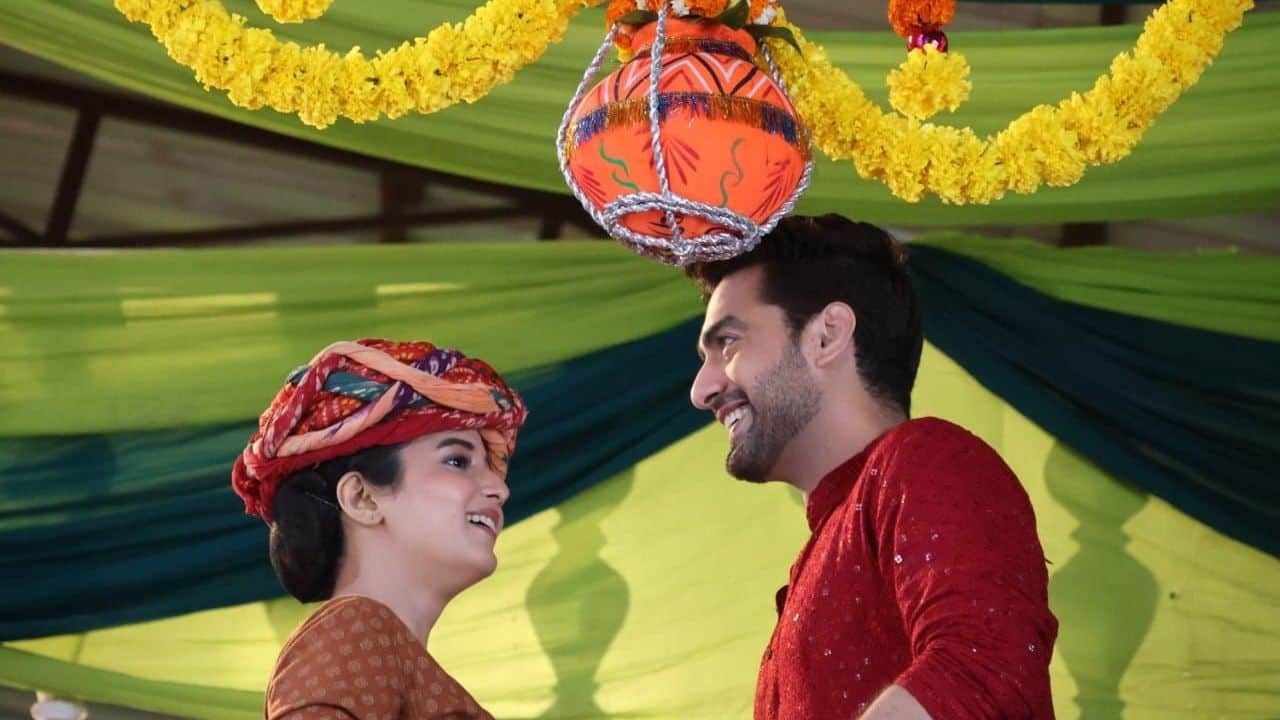 Dance competition Dadi Sa organizes a dance competition where Abhira initially competes against Geetanjali, but ultimately, she and Maira perform together. This Dahi Handi celebration seems to be a significant event in the serial's current storyline, highlighting the developing relationship between Armaan and Abhira, and Maira's role in their lives.