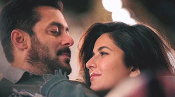 When Salman Khan revealed he zooms in on every picture of Katrina Kaif, said, "Main uski harr ek tasveer zoom karke dekhta hu aur..."