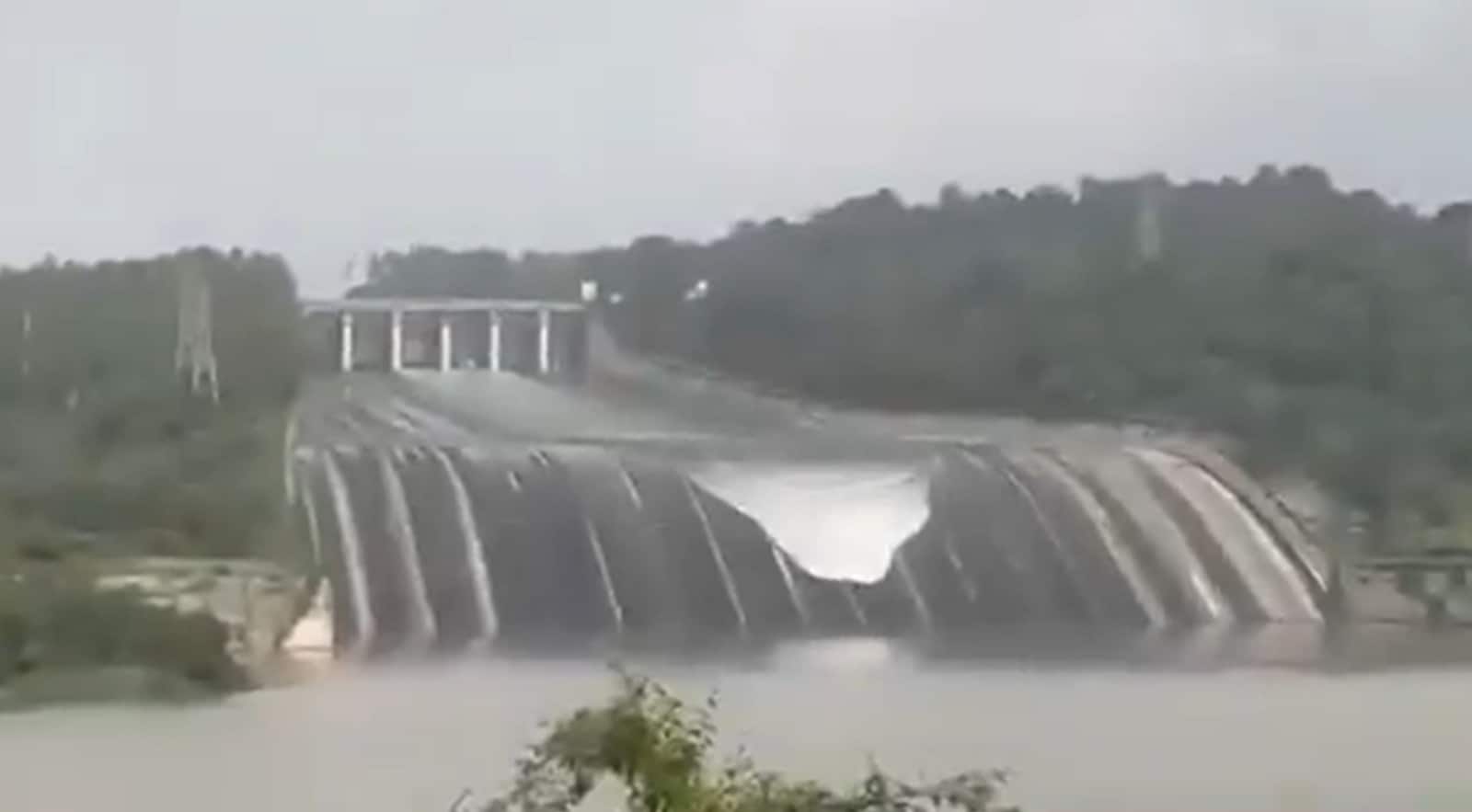 Punjab's major dams swell amid heavy rains in Himachal, authorities on high alert