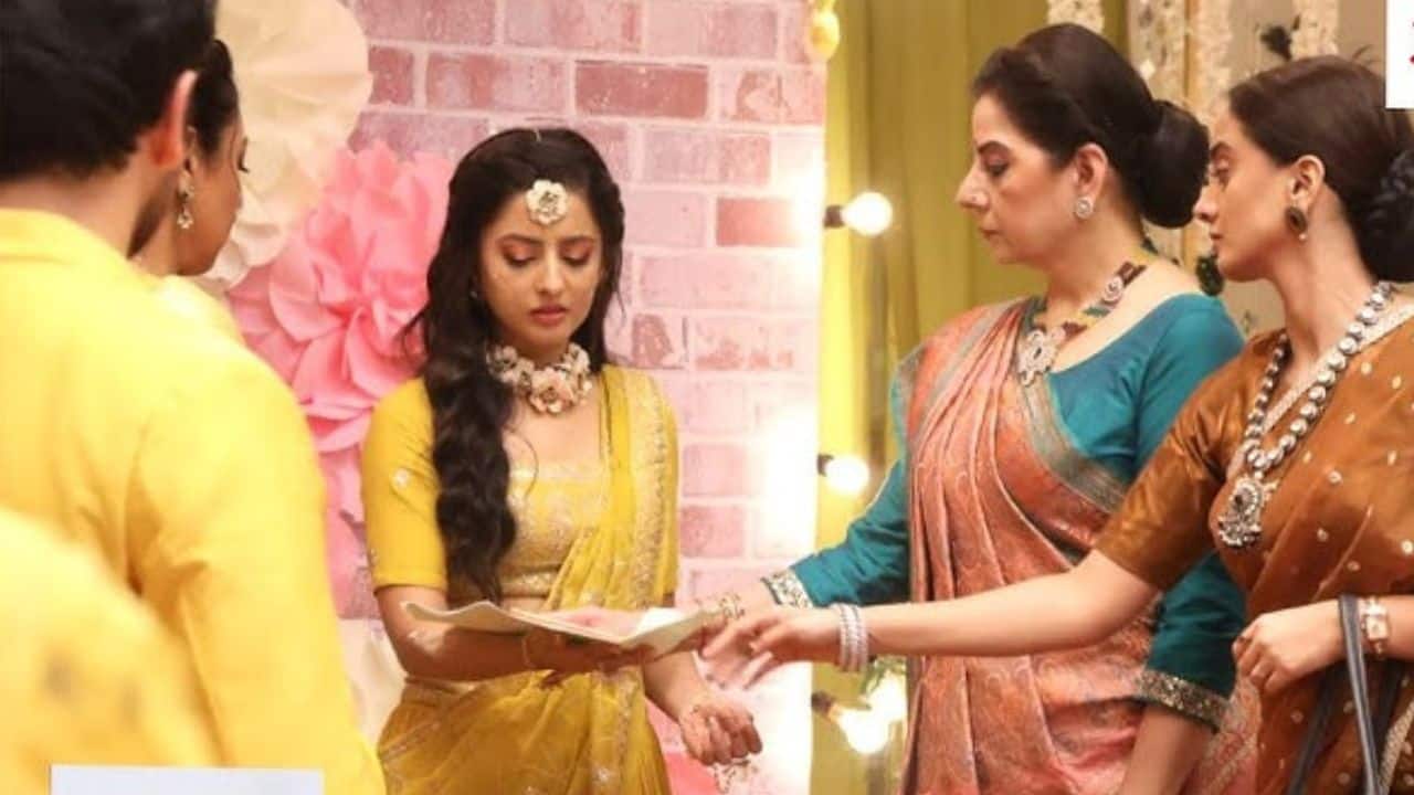 Anupamaa episode update August 19: Vasundhara and Khyati demand Prarthana to surrender her baby to them after delivery