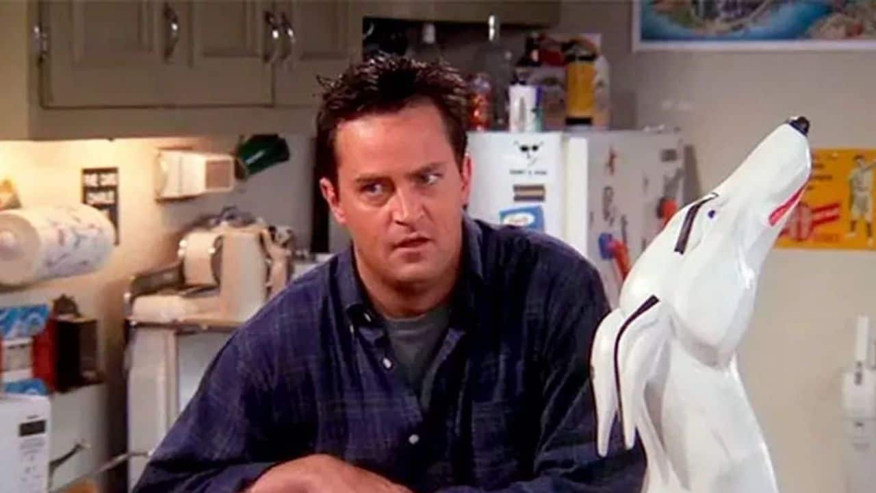 “All right, kids, I gotta get to work. If I don’t input those numbers… it doesn’t make much of a difference.” A brilliant workplace gag showing Chandler’s perpetual dissatisfaction with his job. It was painfully relatable for anyone stuck in a boring corporate role.