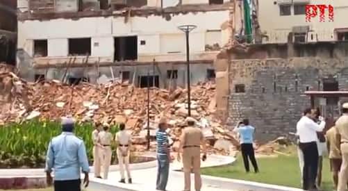 Delhi building collapse: 3 dead, several feared trapped as multi-storey building collapses in Daryaganj