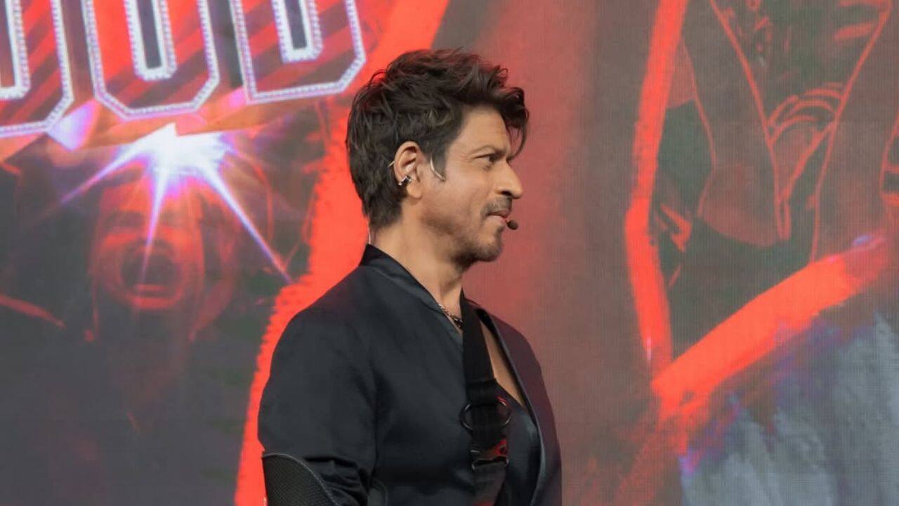  A Spectacular Launch Bollywood superstar Shah Rukh Khan hosted the preview of his elder son Aryan Khan’s show ‘The Ba**ds of Bollywood’. The preview saw a host of veteran actors to modern influencers. This turnout highlighted the significant buzz and high expectations for the series, marking it as a major new player in digital entertainment.