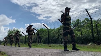 Two Bangladeshi border guards attempt to illegally enter Tripura, BSF foils infiltration