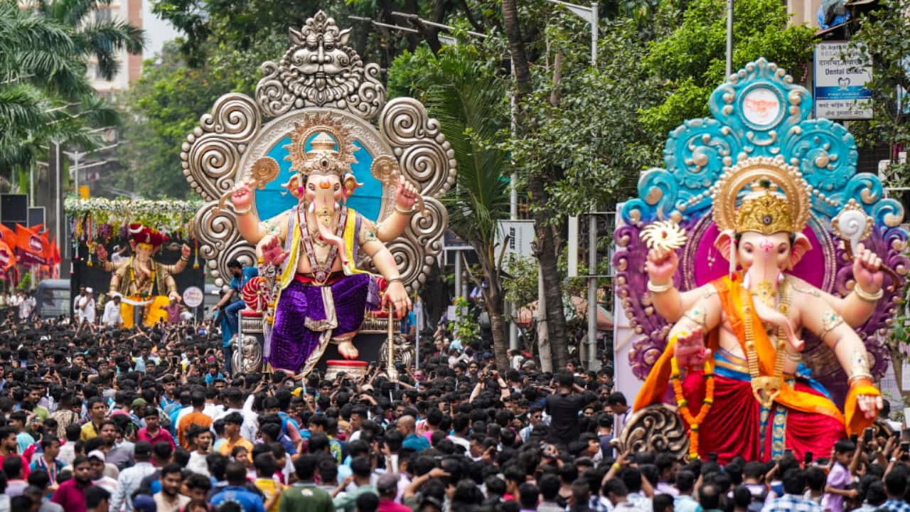 10 Best Cities in India to Witness Grandeur of Ganesh Chaturthi 2025