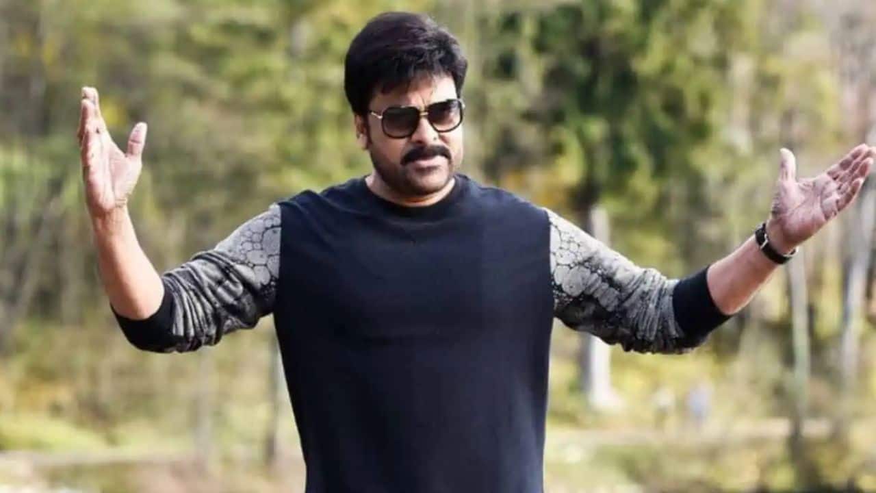 This unusual discipline shocked the veteran actor a lot in an industry that is often thought of as glamorous and luxurious. He modified his mind even more when he worked with Chiranjeevi in Mana Voori Pandavulu (1978). Ramalingaiah knew that the young actor would have a great future since he worked so hard and was so skilled. This unusual discipline shocked the veteran actor a lot in an industry that is often thought of as glamorous and luxurious. He modified his mind even more when he worked with Chiranjeevi in Mana Voori Pandavulu (1978). Ramalingaiah knew that the young actor would have a great future since he worked so hard and was so skilled.